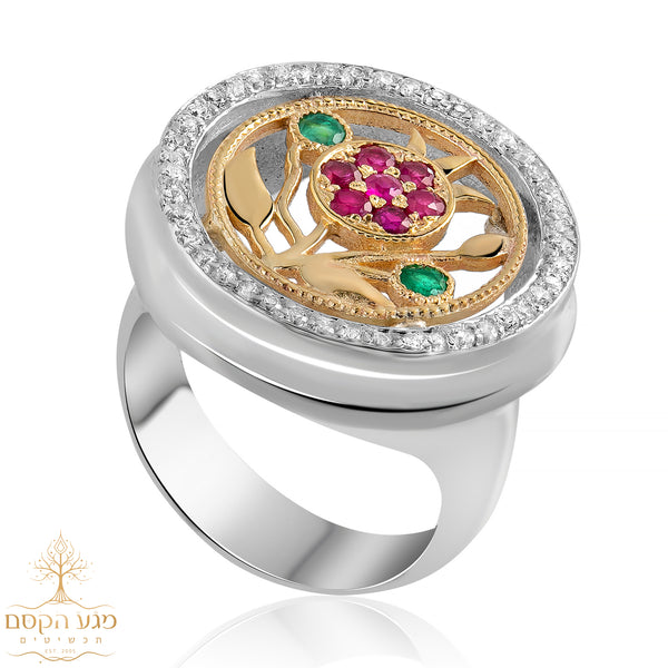 טבעת רימון כסף בשילוב זהב משובצת אבני רובי ואמרלד טבעיות ושיבוצי זירקון מסביב